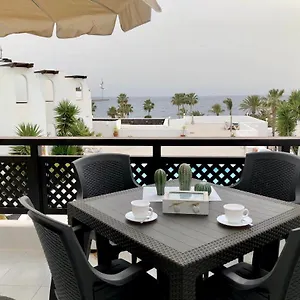 https://los-arcos-apartment-sea-view.in-canary-islands.com