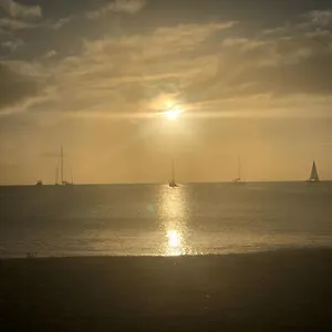 https://harbour-breeze-villa.comcaribbean.com