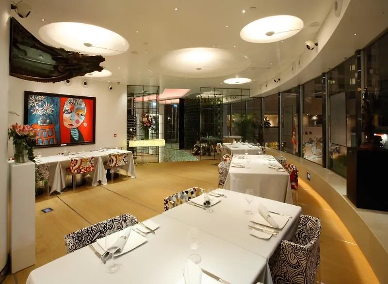 Parkview Suites Hongkong 5*,